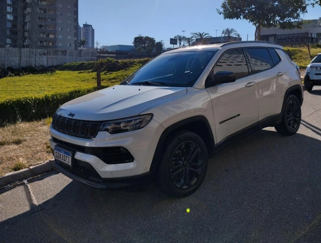 JEEP COMPASS 1.3 T270 TURBO FLEX LONGITUDE AT6